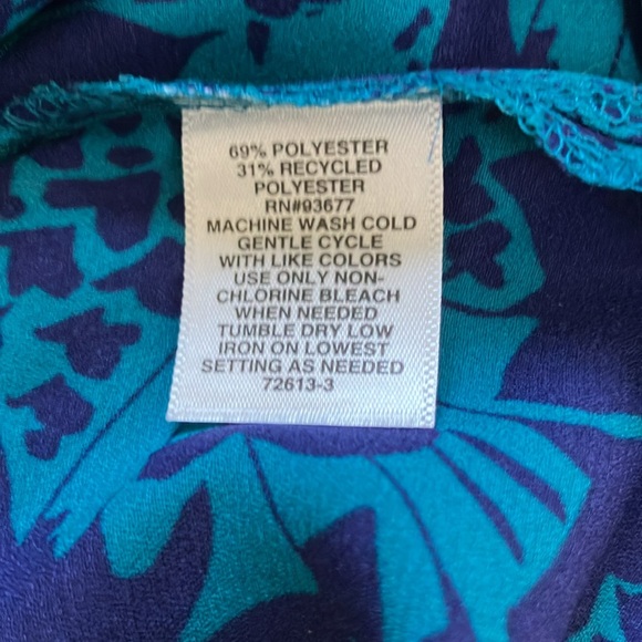 Liz Claiborne Blue Ruffled 3/4 Sleeve Blouse - Picture 4 of 4